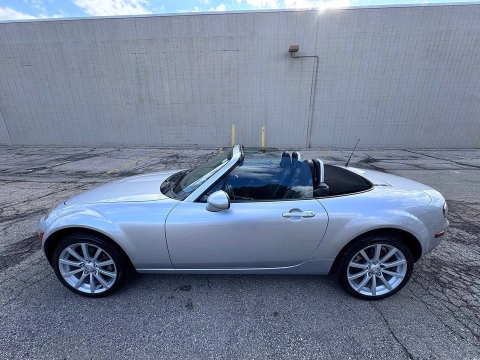 2007 Mazda NC MX-5 Miata - Image 13 of 20