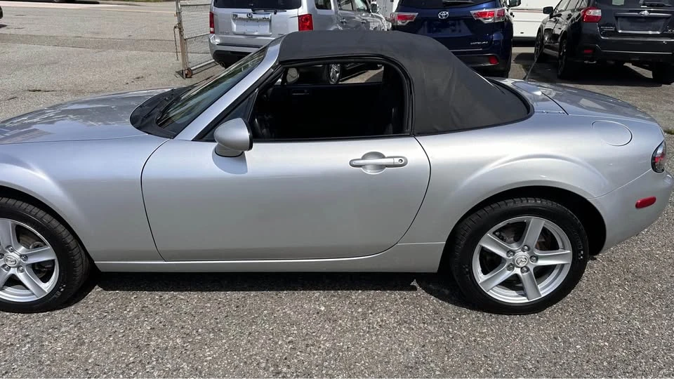 2007 Mazda NC MX-5 Miata - Image 16 of 20