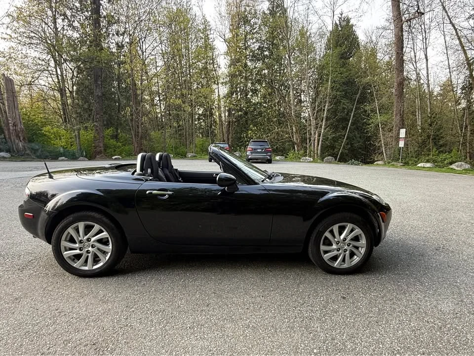2007 Mazda NC MX-5 Miata - Image 4 of 10