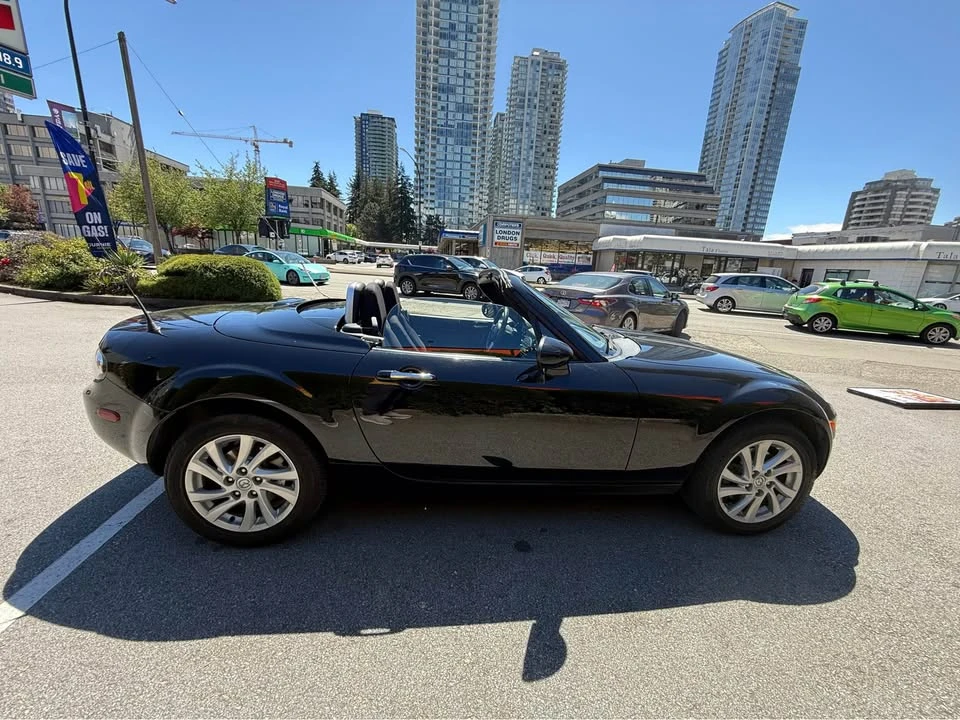 2007 Mazda NC MX-5 Miata - Image 8 of 17