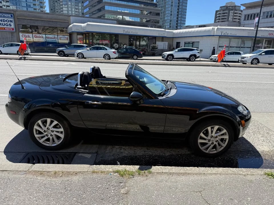 2007 Mazda NC MX-5 Miata - Image 3 of 17