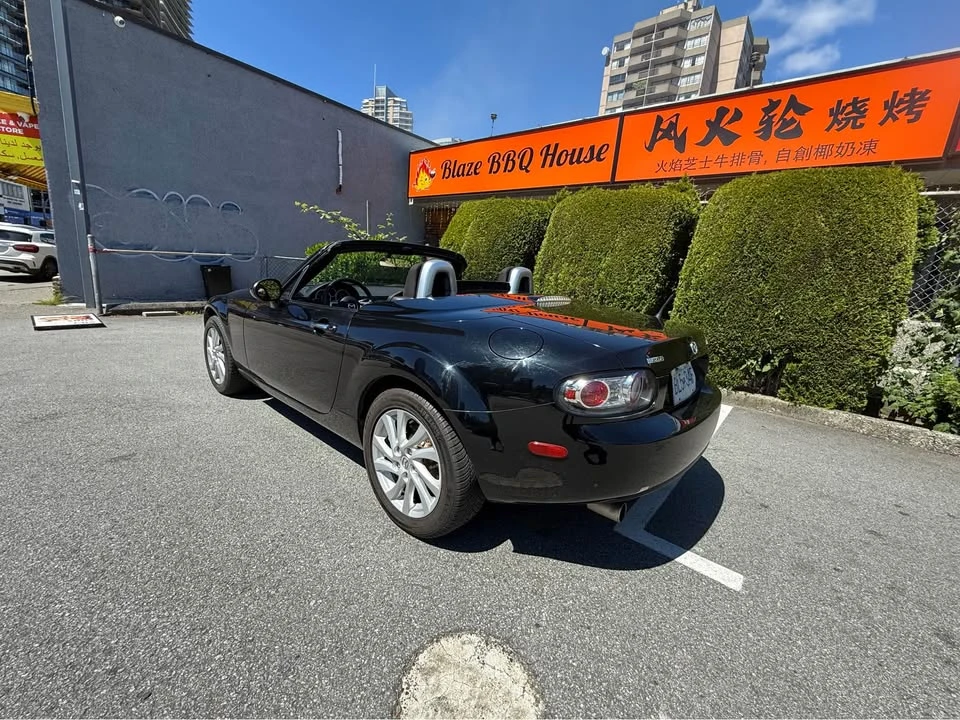 2007 Mazda NC MX-5 Miata - Image 5 of 17
