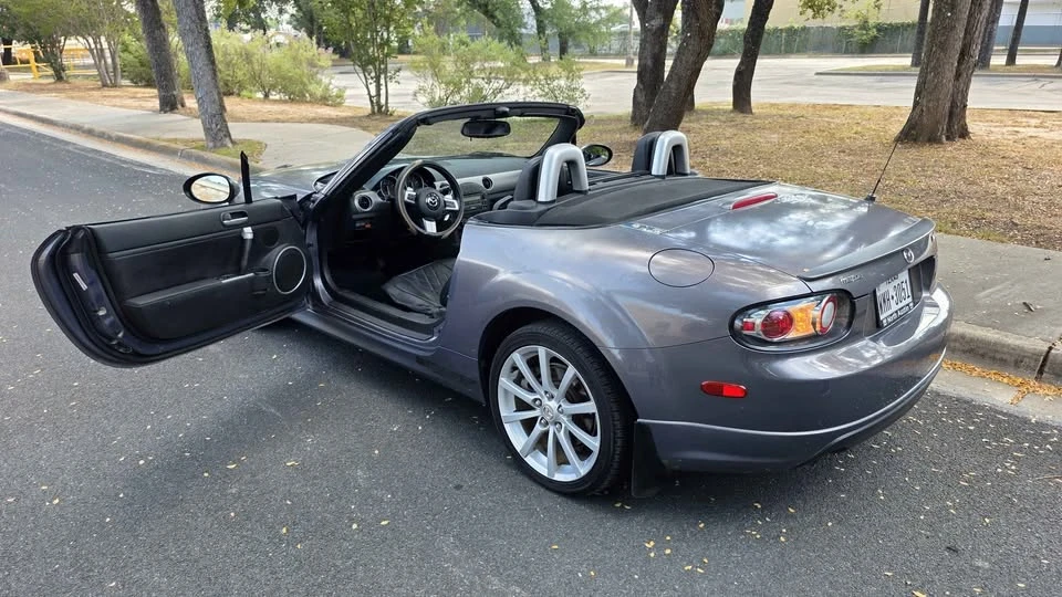 2007 Mazda NC MX-5 Miata - Image 11 of 12
