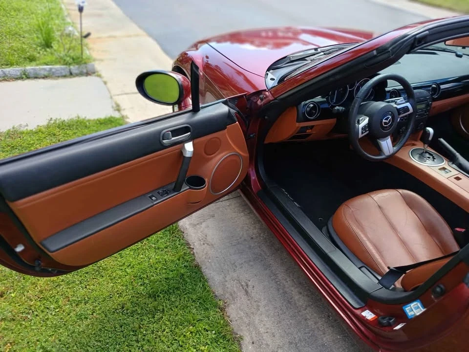 2007 Mazda NC MX-5 Miata - Image 5 of 19