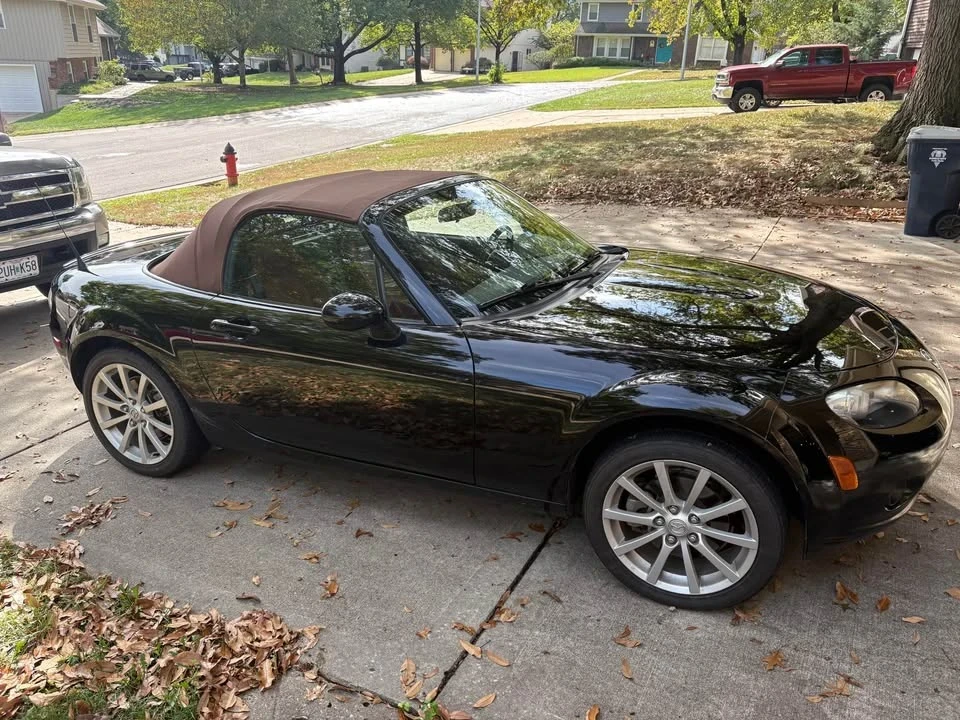 2007 Mazda NC MX-5 Miata - Image 2 of 9