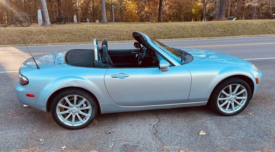 2007 Mazda NC MX-5 Miata - Image 2 of 10