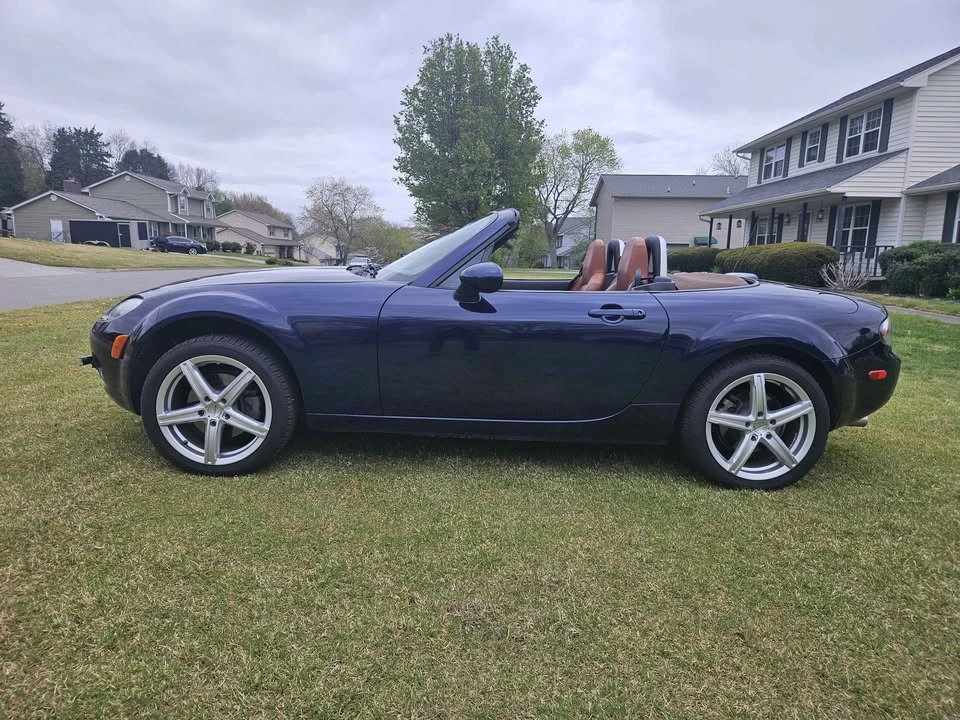 2007 Mazda NC MX-5 Miata - Image 2 of 15