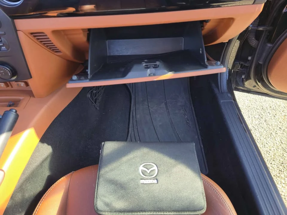 2007 Mazda NC MX-5 Miata - Image 18 of 20