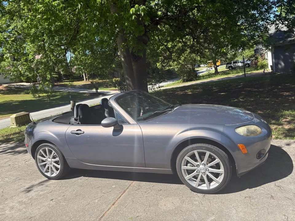 2007 Mazda NC MX-5 Miata - Image 2 of 3