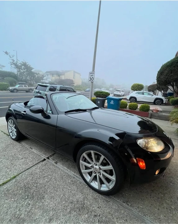2007 Mazda NC MX-5 Miata - Image 7 of 8