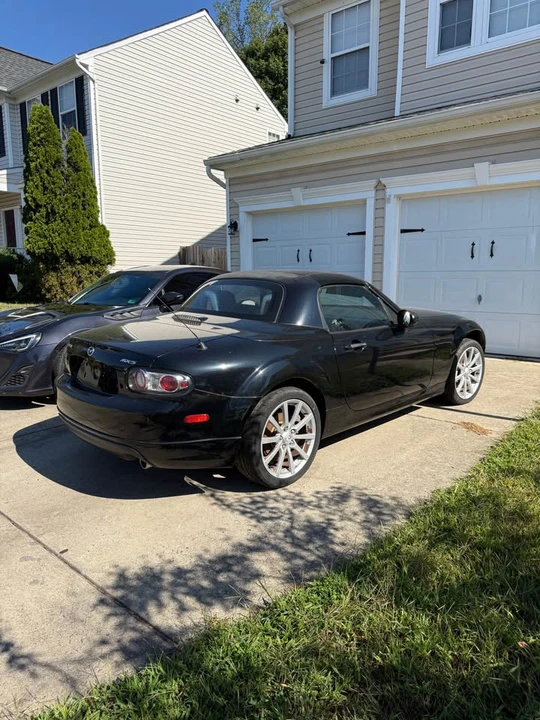 2007 Mazda NC MX-5 Miata - Image 4 of 11