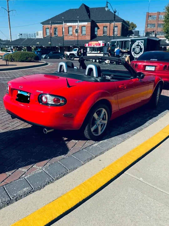 2007 Mazda NC MX-5 Miata - Image 8 of 11