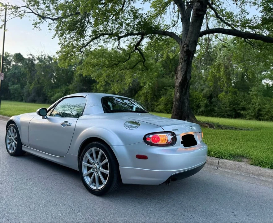 2007 Mazda NC MX-5 Miata - Image 2 of 12