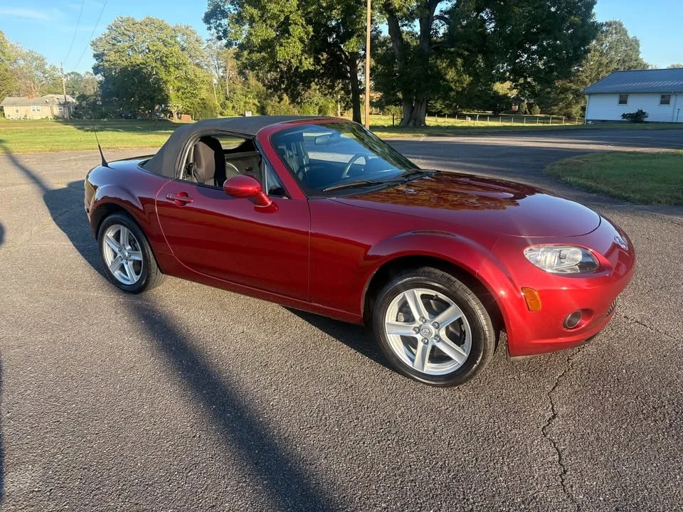 2007 Mazda NC MX-5 Miata - Image 5 of 19