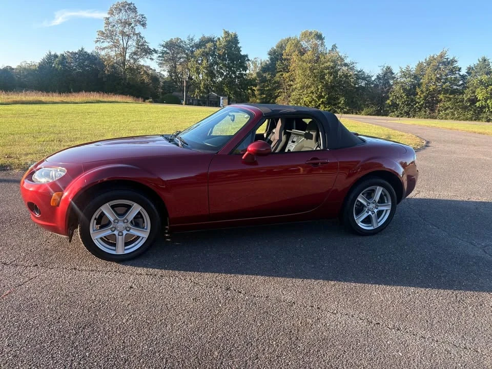 2007 Mazda NC MX-5 Miata - Image 2 of 19
