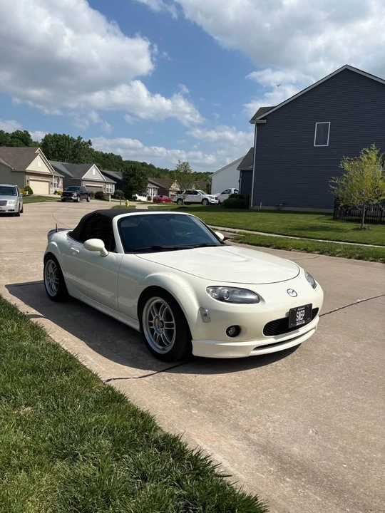 2007 Mazda NC MX-5 Miata - Image 5 of 16