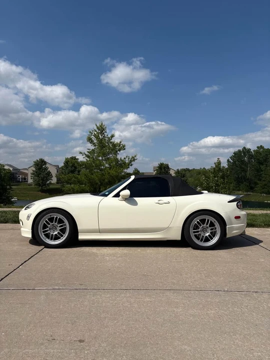 2007 Mazda NC MX-5 Miata - Image 2 of 16