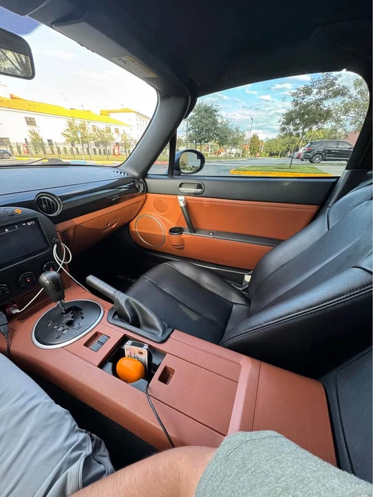 2007 Mazda NC MX-5 Miata - Image 15 of 18