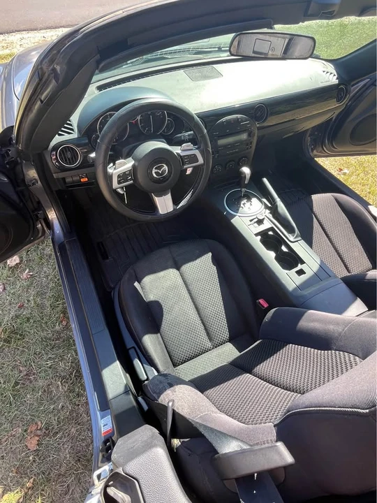 2007 Mazda NC MX-5 Miata - Image 14 of 17