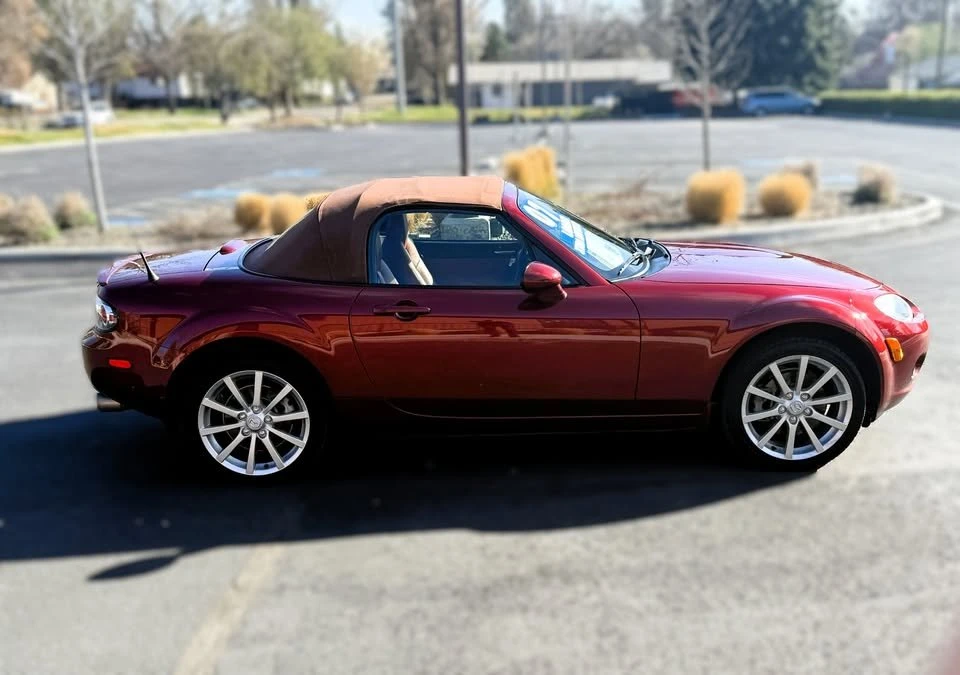 2007 Mazda NC MX-5 Miata - Image 5 of 18