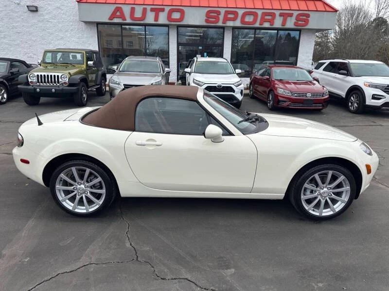2007 Mazda NC MX-5 Miata - Image 4 of 20