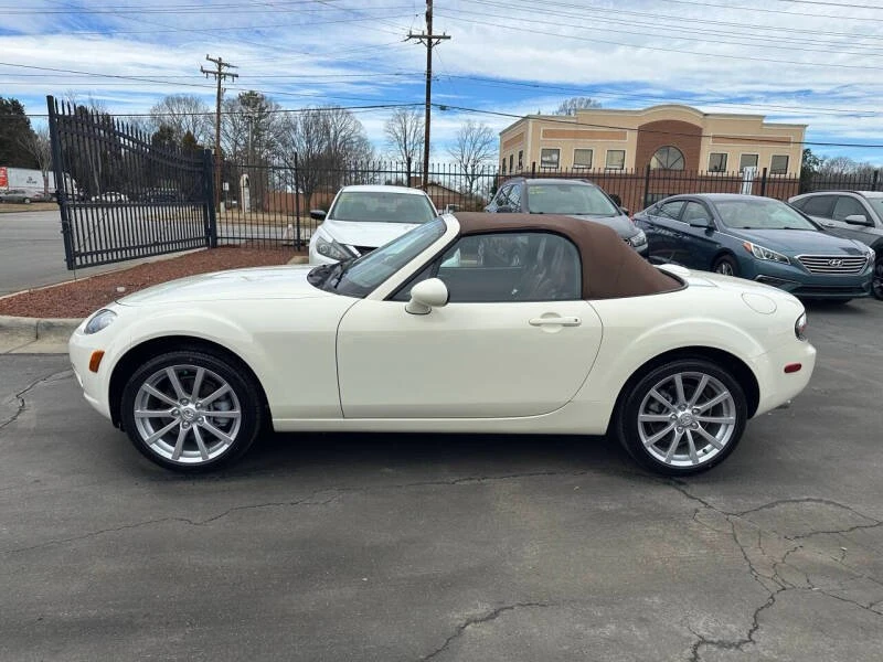 2007 Mazda NC MX-5 Miata - Image 8 of 20