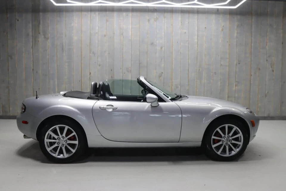 2007 Mazda NC MX-5 Miata - Image 2 of 11