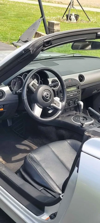 2007 Mazda NC MX-5 Miata - Image 9 of 10