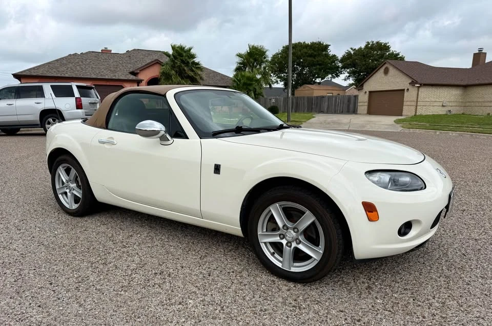 2007 Mazda NC MX-5 Miata - Image 4 of 17
