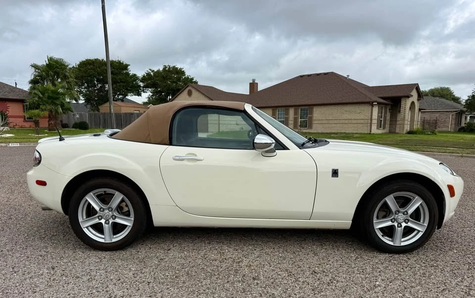 2007 Mazda NC MX-5 Miata - Image 5 of 17