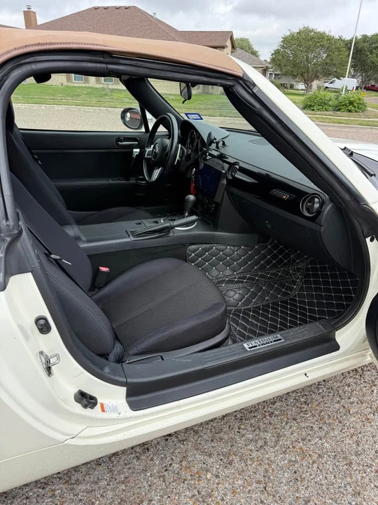 2007 Mazda NC MX-5 Miata - Image 9 of 17
