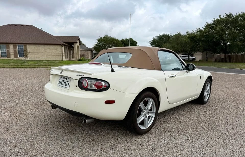 2007 Mazda NC MX-5 Miata - Image 6 of 17
