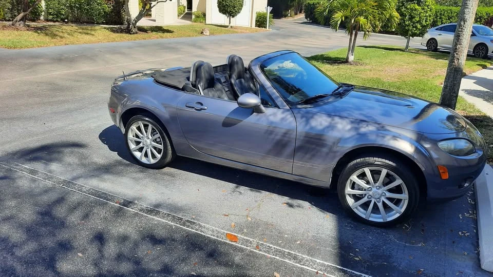 2007 Mazda NC MX-5 Miata - Image 17 of 18