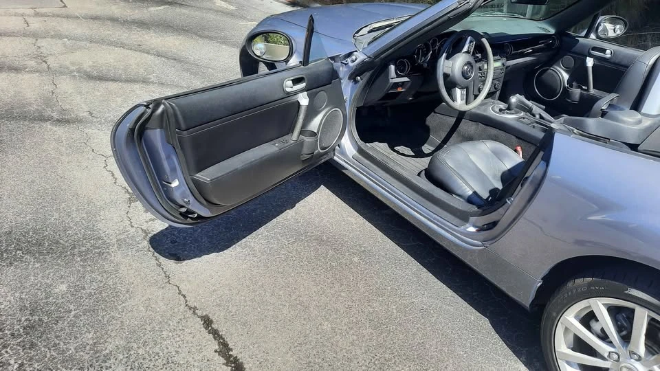 2007 Mazda NC MX-5 Miata - Image 3 of 18