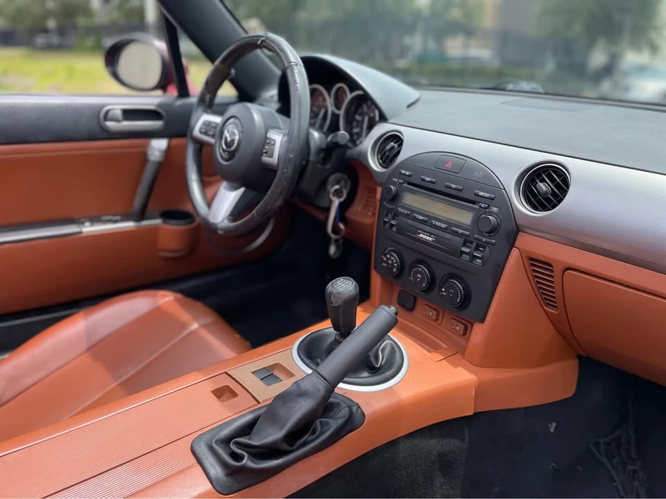 2007 Mazda NC MX-5 Miata - Image 10 of 15