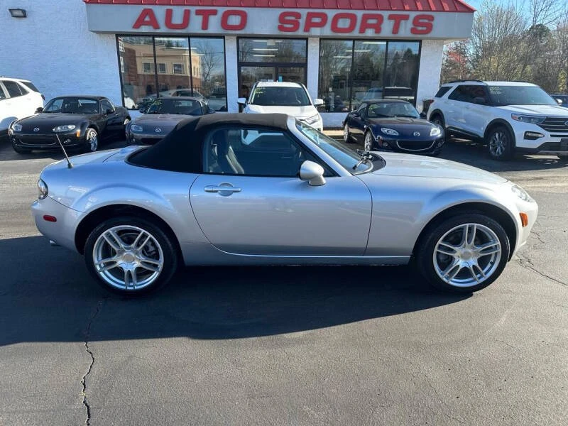 2007 Mazda NC MX-5 Miata - Image 4 of 20