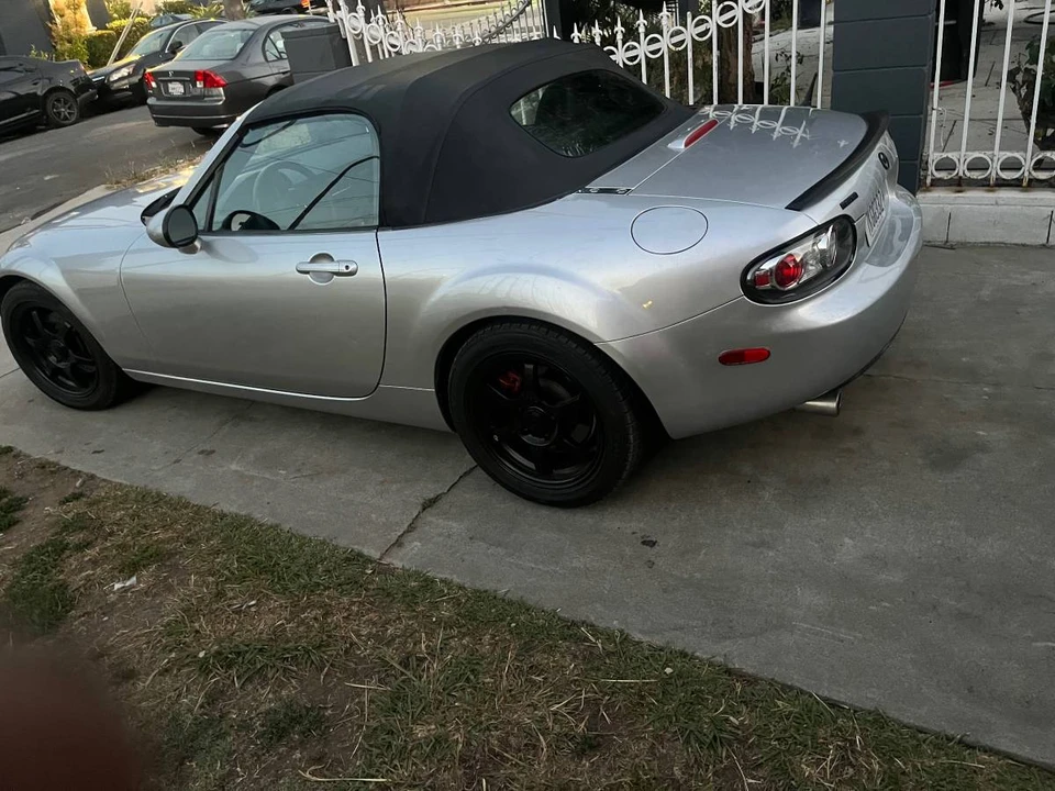2007 Mazda NC MX-5 Miata - Image 8 of 11