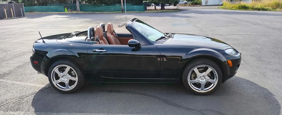 2007 Mazda NC MX-5 Miata - Image 5 of 10