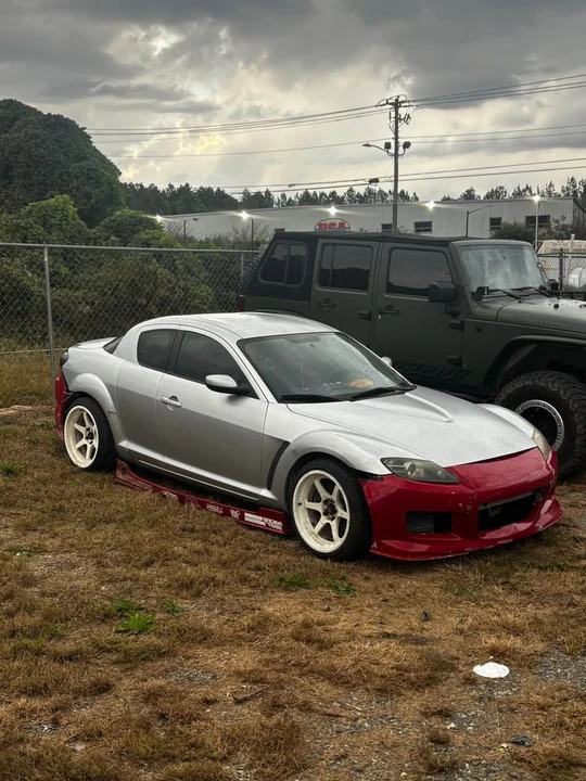2007 Mazda RX-8 1st Gen - Image 4 of 4
