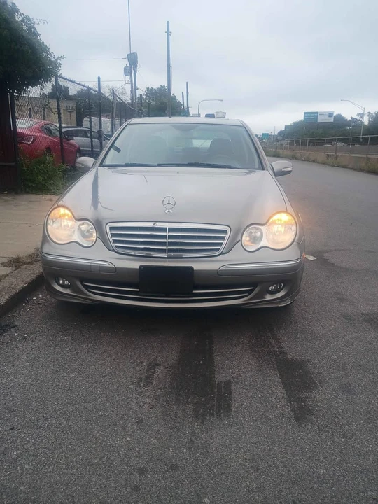 2007 Mercedes-Benz W211 E-Class - Image 12 of 18