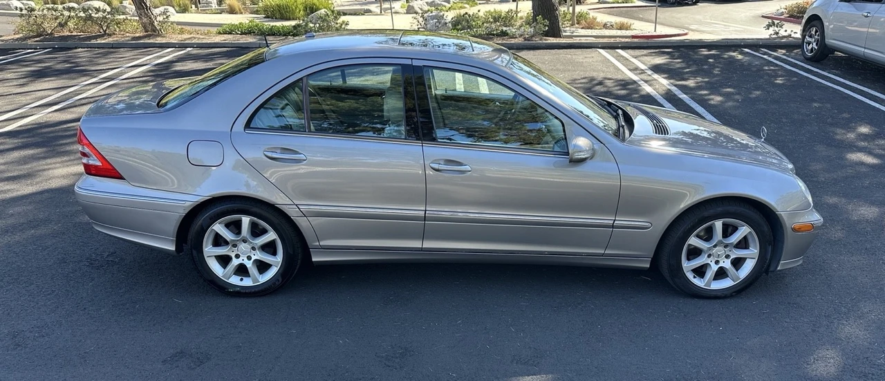 2007 Mercedes-Benz W203 C-Class - Image 7 of 21