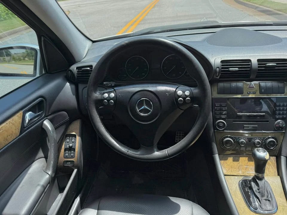 2007 Mercedes-Benz W203 C-Class - Image 14 of 17