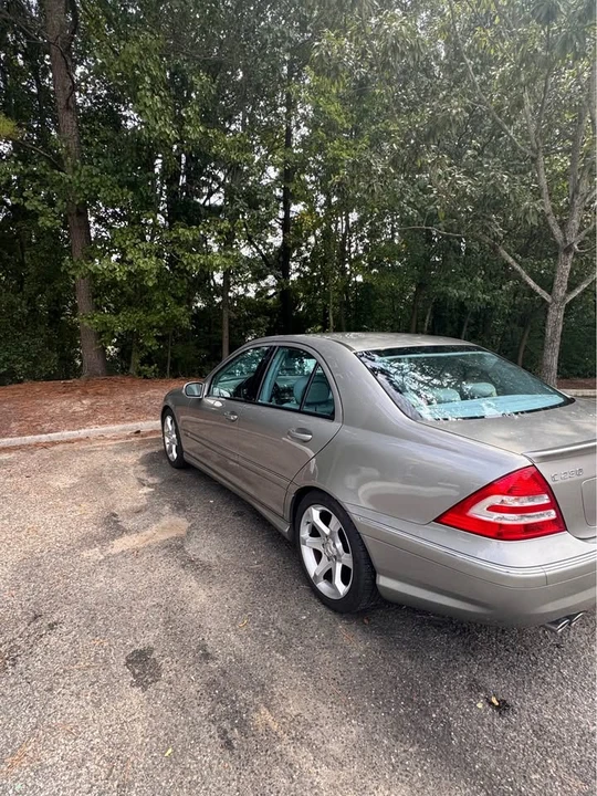 2007 Mercedes-Benz W203 C-Class - Image 12 of 18