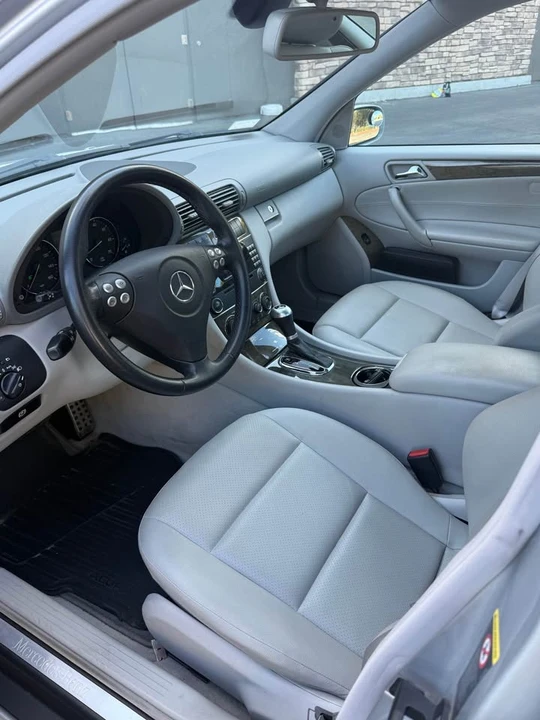 2007 Mercedes-Benz W203 C-Class - Image 10 of 18