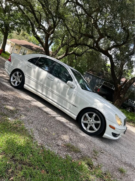 2007 Mercedes-Benz W203 C-Class - Image 2 of 13
