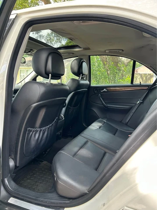 2007 Mercedes-Benz W203 C-Class - Image 10 of 13