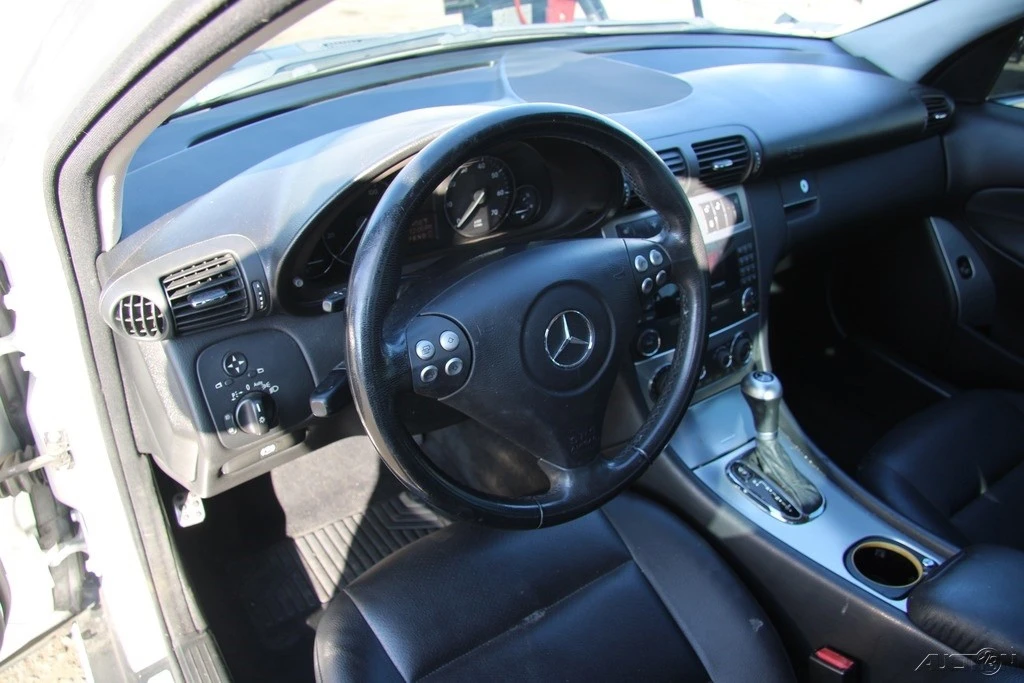 2007 Mercedes-Benz W203 C-Class - Image 14 of 21