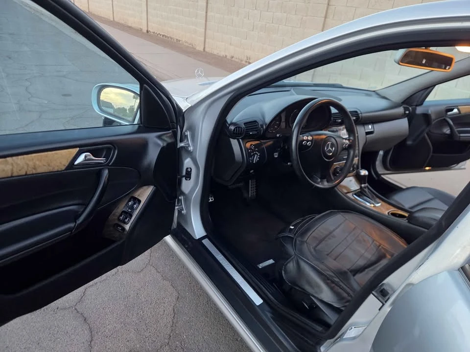 2007 Mercedes-Benz W203 C-Class - Image 12 of 14