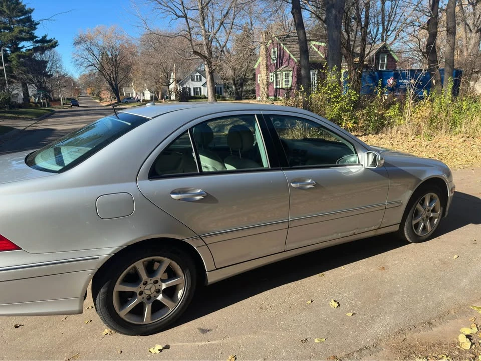 2007 Mercedes-Benz W203 C-Class - Image 2 of 17
