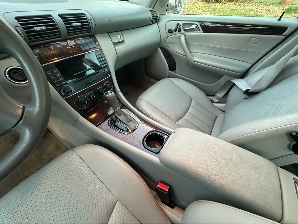 2007 Mercedes-Benz W203 C-Class - Image 10 of 17